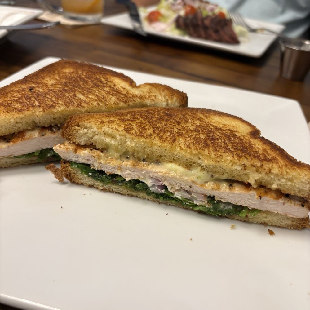 CraftWay Kitchen - Chicken goat cheese and arugula - New American Near Me - Southlake, Texas