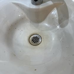 A&W - Sink in area adjoining the dinning room