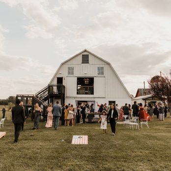 East Lynn Farm - Wedding Planning Near Me - Round Hill, Virginia East Lynn Farm - Wedding Planning Near Me - Round Hill, Virginia