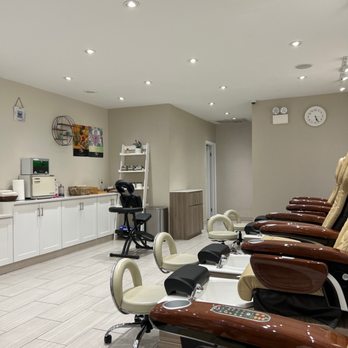 Mochi Nail & Spa - Nail Salons Near Me - New York, New York Mochi Nail & Spa - Nail Salons Near Me - New York, New York