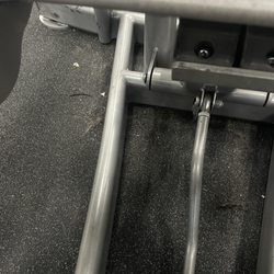 Club4 Fitness - dirty floor and machines