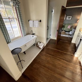 The Trueheart Hotel - Hotels Near Me - Fredericksburg, Texas The Trueheart Hotel - Hotels Near Me - Fredericksburg, Texas