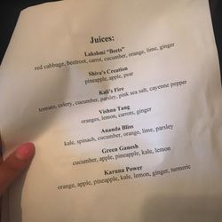 Yoga & Cafe - Juices