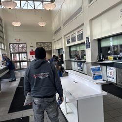 US Post Office - The reason this place is ran slow curly not in