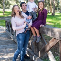 Celi Photography - Family Portraits the perfect unique gift for moms. By Celi Photography
