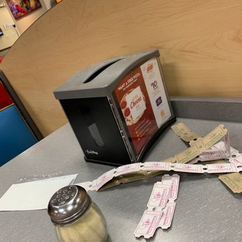 Chuck E. Cheese - Empty napkin holder, dirty bathrooms, empty ice machine no staff in site..unfortunately my bathroom videos where too long - Pizza Near Me - Stevenson Ranch, California