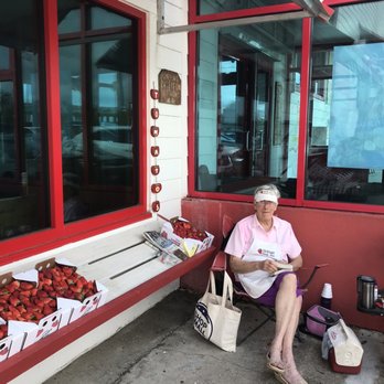 Middendorf's - Manchac - Seafood Near Me - Akers, Louisiana