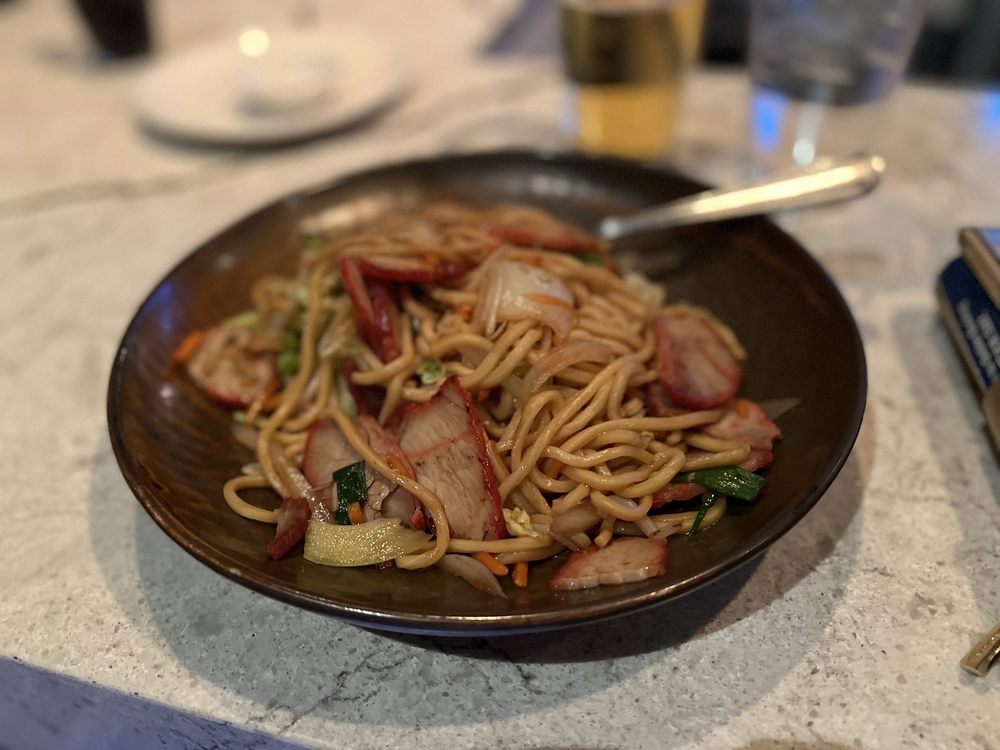 CHI Chinese and Sushi Bar