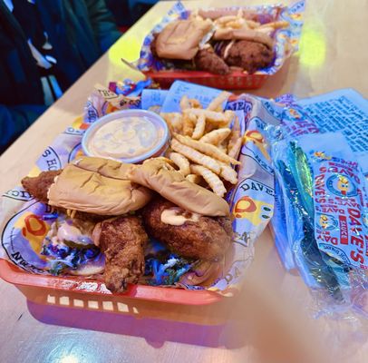 Dave's Hot Chicken by null