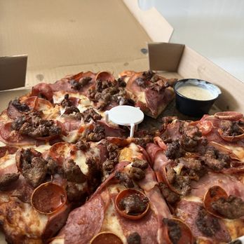 Tandoori Pizza - ALL MEAT COMBINATION _* Ham, salami, pepperoni, beef & Italian sausages. - Indian Near Me - Clovis, California Tandoori Pizza - ALL MEAT COMBINATION _* Ham, salami, pepperoni, beef & Italian sausages. - Indian Near Me - Clovis, California