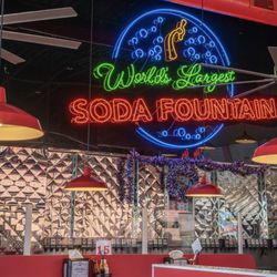 Nifty Fifty's Fishtown - The world's largest soda fountain