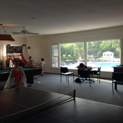 Woodside Athletic Club - Game room and meeting room