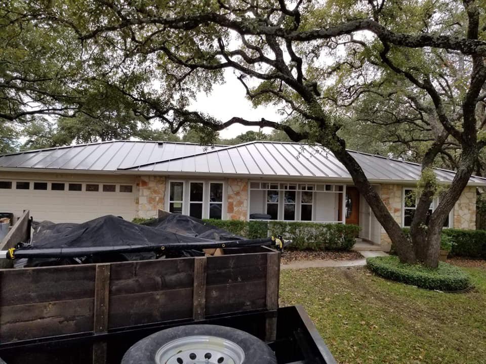 Slide of DG Roofing & Construction