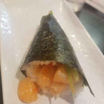 O Sushi Restaurant - Spicy scallop hand roll - Sushi Bars Near Me - Tucson, Arizona