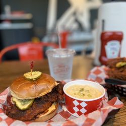 Hattie B's Hot Chicken - Atlanta East - Chicken sandwich dam hot!! Flavor and bacon grits
