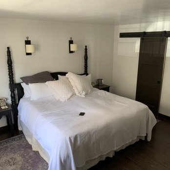 Ingleside Estate - Room - Hotels Near Me - Palm Springs, California Ingleside Estate - Room - Hotels Near Me - Palm Springs, California