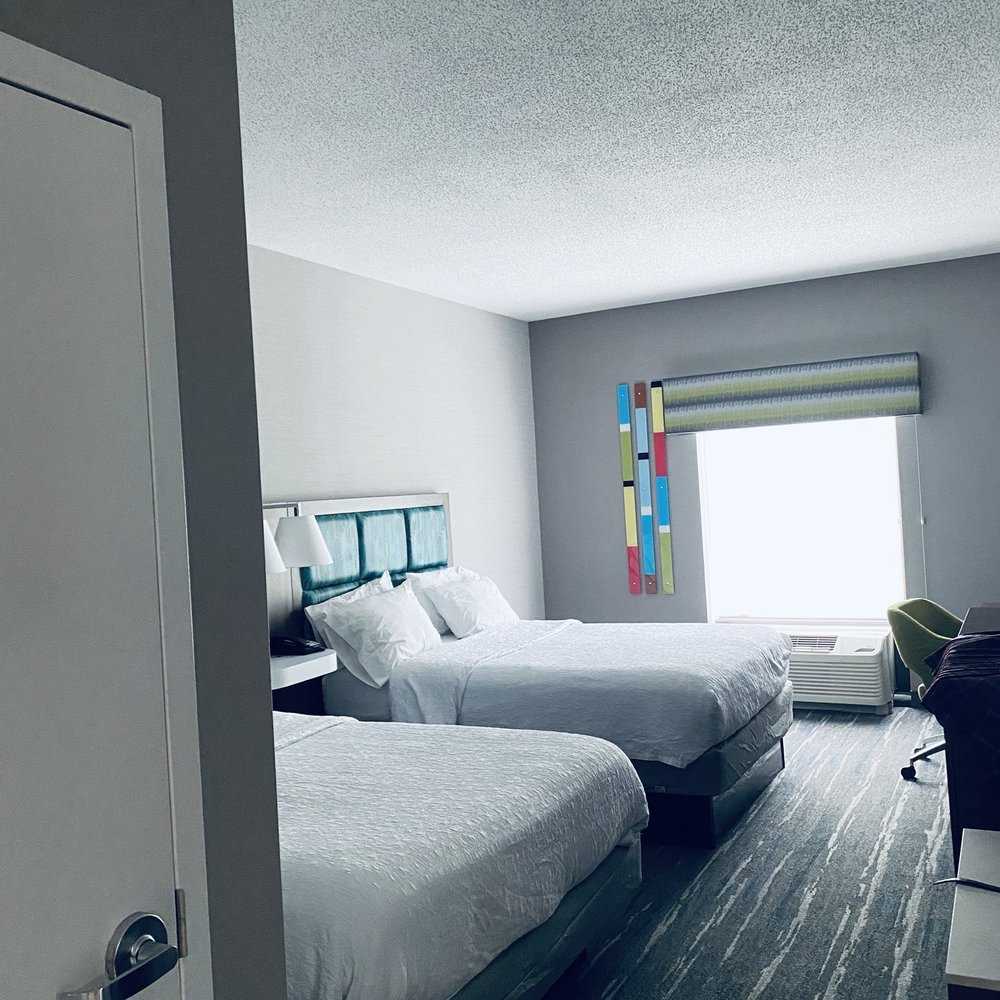 Hampton Inn Elkton - Open door and hit by wave of bleach fumes .. - Hotels Near Me - Elkton, Maryland Hampton Inn Elkton - Open door and hit by wave of bleach fumes .. - Hotels Near Me - Elkton, Maryland