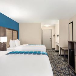 Baymont by Wyndham Blackwell I-35 - Guest room