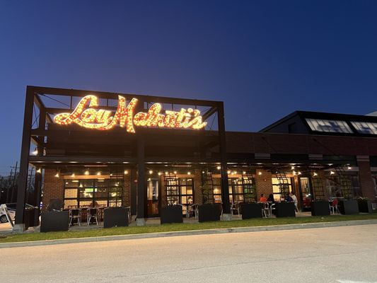 Lou Malnati's Pizzeria by null