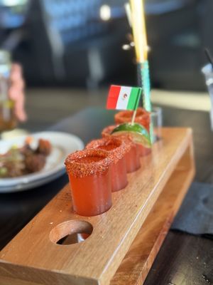 Clandestino Gastro-Bar by null