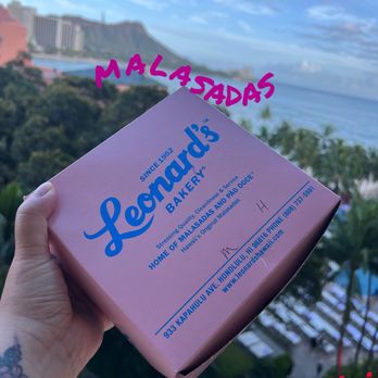 Leonard's Bakery - Signature pink box @veefoodlife - Bakeries Near Me - Honolulu, Hawaii Leonard's Bakery - Signature pink box @veefoodlife - Bakeries Near Me - Honolulu, Hawaii