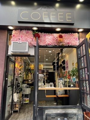 laptop friendly cafe