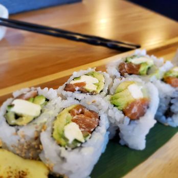 Takara Sushi - Philly roll - Sushi Bars Near Me - Burnaby, British Columbia