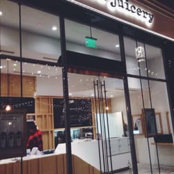 Pressed Juicery - 12.4.14. finishing touches.. for 12.6.14 opening