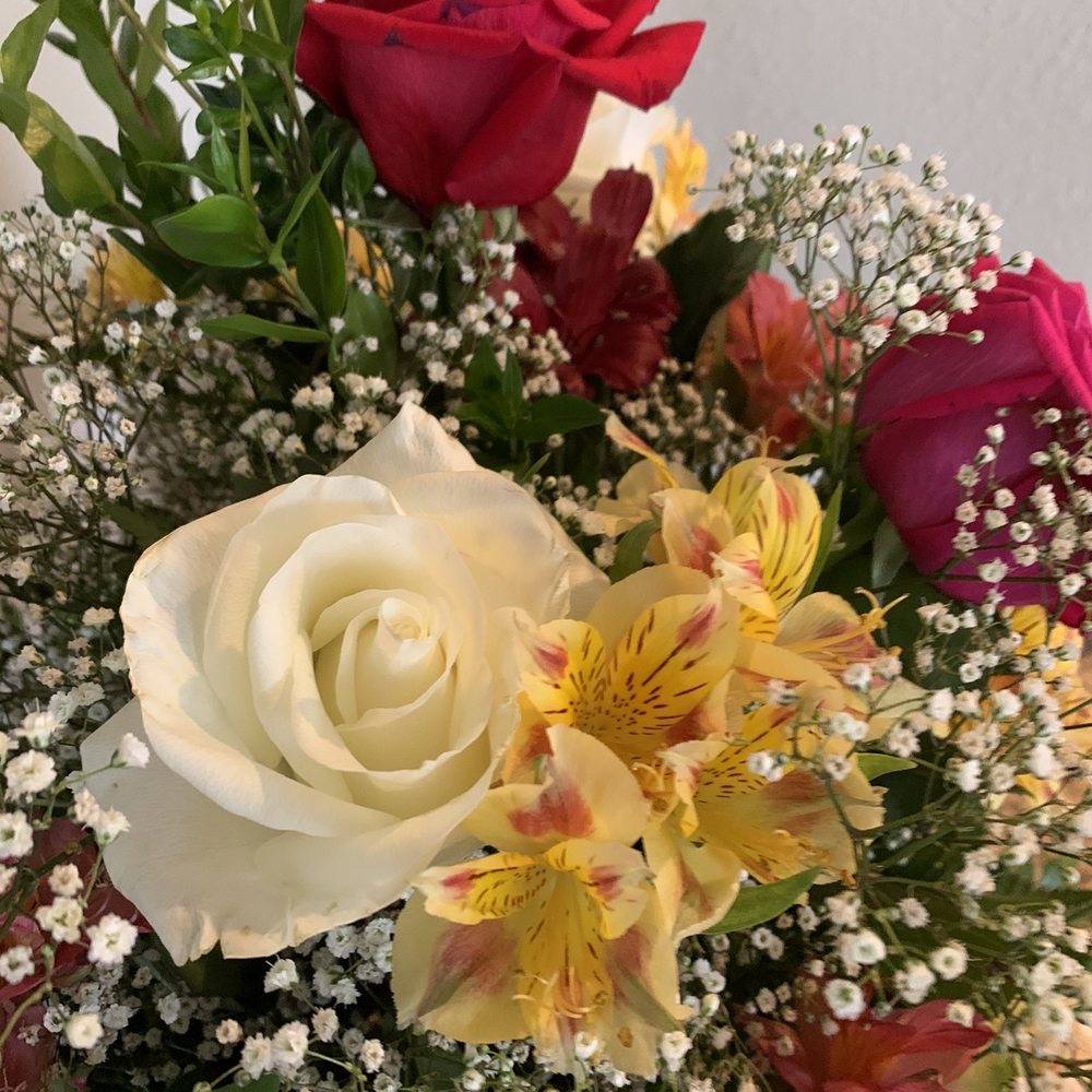 Sparks Florist - Mother's Day Flowers - Florists Near Me - Sparks, Nevada