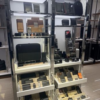 Tumi - Luggage Near Me - Portland, Oregon Tumi - Luggage Near Me - Portland, Oregon