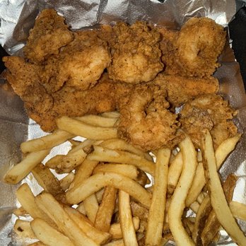 Baronne Bistro - Fish and Shrimp - Sandwiches Near Me - New Orleans, Louisiana