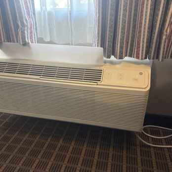Days Inn by Wyndham Elko - Small but powerful. Kept us cool in summer. - Hotels Near Me - Elko, Nevada Days Inn by Wyndham Elko - Small but powerful. Kept us cool in summer. - Hotels Near Me - Elko, Nevada