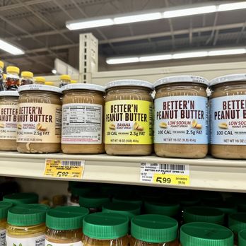 Randalls - jars of peanut butter on a shelf - Grocery Near Me - Round Rock, Texas