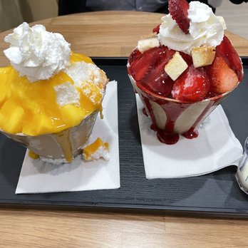 Spoonful Dessert Cafe - Mango and Strawberry with Cheesecake - Korean Near Me - St. Louis, Missouri