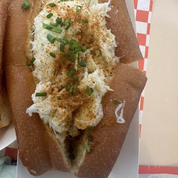 Pike Place Chowder - Original Dungeness Crab Roll - Seafood Near Me - Seattle, Washington