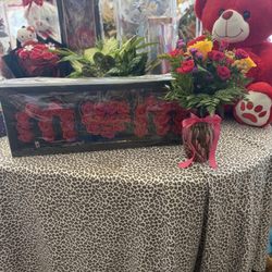 1st Flowers and Gifts - A mixed arrangement and boxed flowers