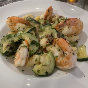 Le Sorelle - gnocchi con gamberi, zucchine e pinoli - Italian Near Me - Las Vegas, Nevada Le Sorelle - gnocchi con gamberi, zucchine e pinoli - Italian Near Me - Las Vegas, Nevada