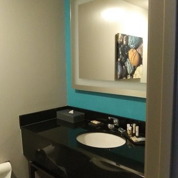 LaQuinta Inn & Suites - Bathroom - Hotels Near Me - Jamestown, New York