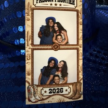 Summer Lights Photo Booth - Photo Booth Rentals Near Me Summer Lights Photo Booth - Photo Booth Rentals Near Me