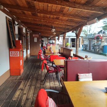 Down Town Garage - 08A TERRASSE - American Near Me - Berlin, BE