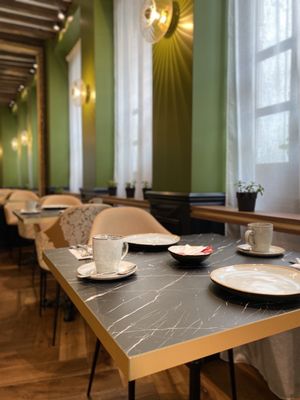 Hôtel Louis II - Paris by null