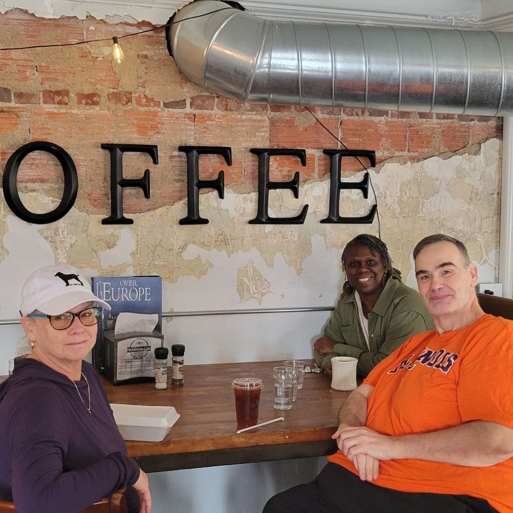 Broomtown Cafe - Lotsa fun!! - Cafes Near Me - Arcola, Illinois