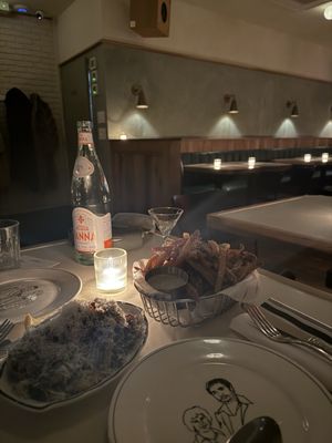 Bar Madonna by null