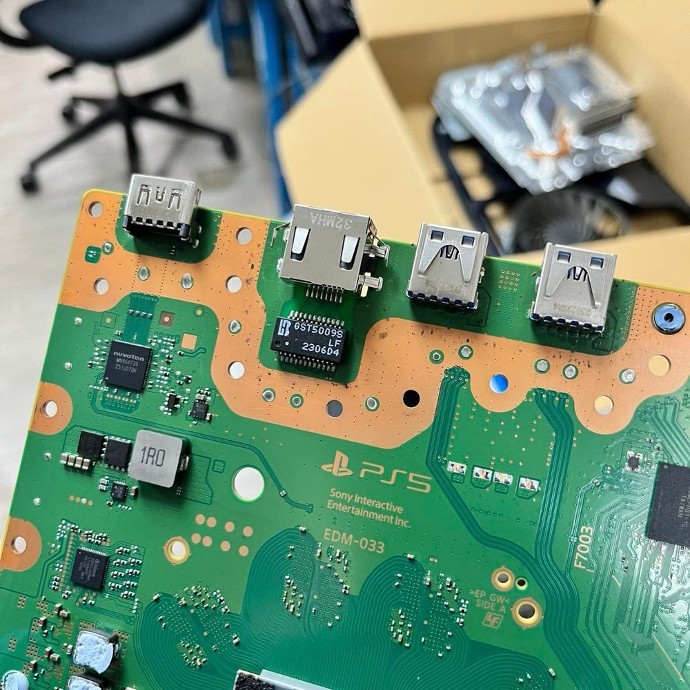 LA Tech Repairs - Cleaned - Mobile Phone Repair Near Me - Tarzana, California LA Tech Repairs - Cleaned - Mobile Phone Repair Near Me - Tarzana, California