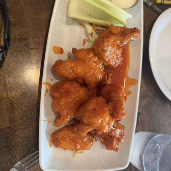 Vivi's Pizza & Pasta - Pizza Near Me - Kapaʻa, Hawaii Vivi's Pizza & Pasta - Pizza Near Me - Kapaʻa, Hawaii