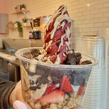 Swirl'd Acai - Cookies & Cream - Acai Bowls Near Me - Rancho Cucamonga, California Swirl'd Acai - Cookies & Cream - Acai Bowls Near Me - Rancho Cucamonga, California