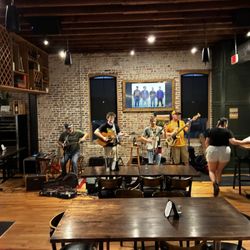 Middlebrook Mercantile - We sure enjoyed this bluegrass band at Middlebrook Mercantile which