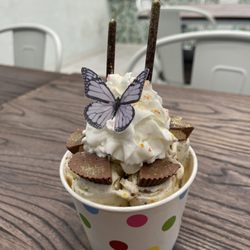 iRoll Ice Cream - So delicious and beautiful! Definitely coming back