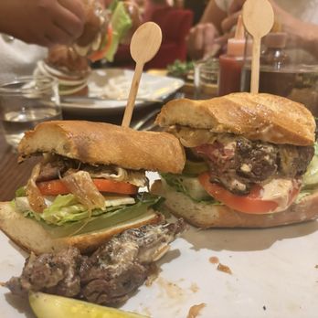 Mocha Burger Lux - The steak sandwich that I received it does not match the steak sandwich that they advertise - Steakhouses Near Me - New York, New York Mocha Burger Lux - The steak sandwich that I received it does not match the steak sandwich that they advertise - Steakhouses Near Me - New York, New York