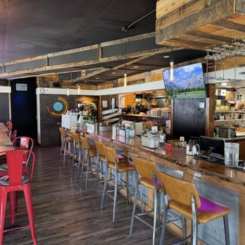 Elements Eatery & Bar - Cocktail Bars Near Me - South Lake Tahoe, California Elements Eatery & Bar - Cocktail Bars Near Me - South Lake Tahoe, California